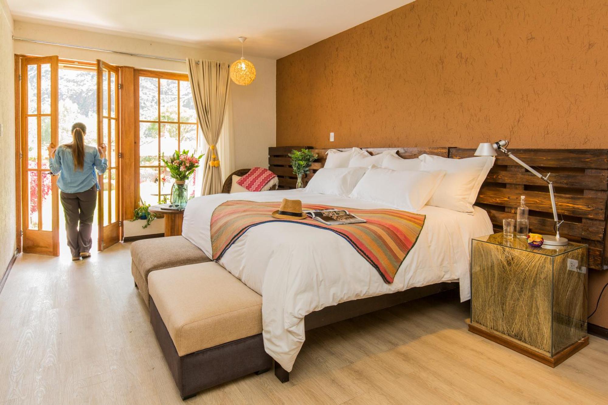 Lodge By Mountain Of Peru Lamay